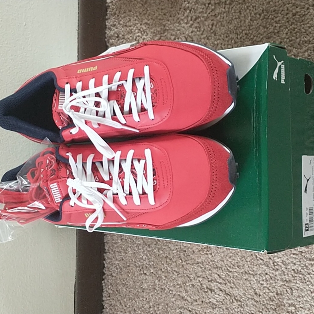 Men's shoes